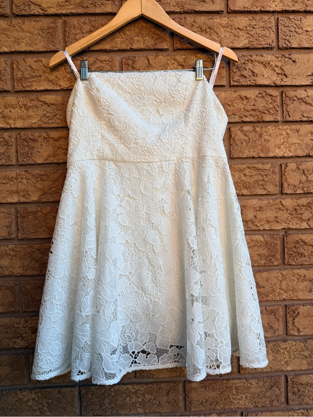 • Ever New Melbourne Porcelain Lace Mini Strapless Skater Dress